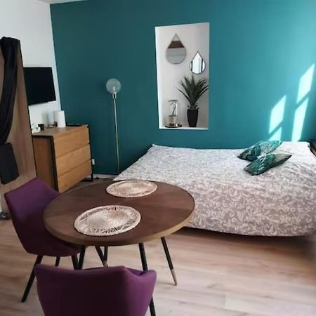 Charmant Studio Quartier Saint Louis A Wersal Zewnętrze zdjęcie